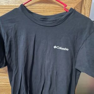 Columbia t shirt